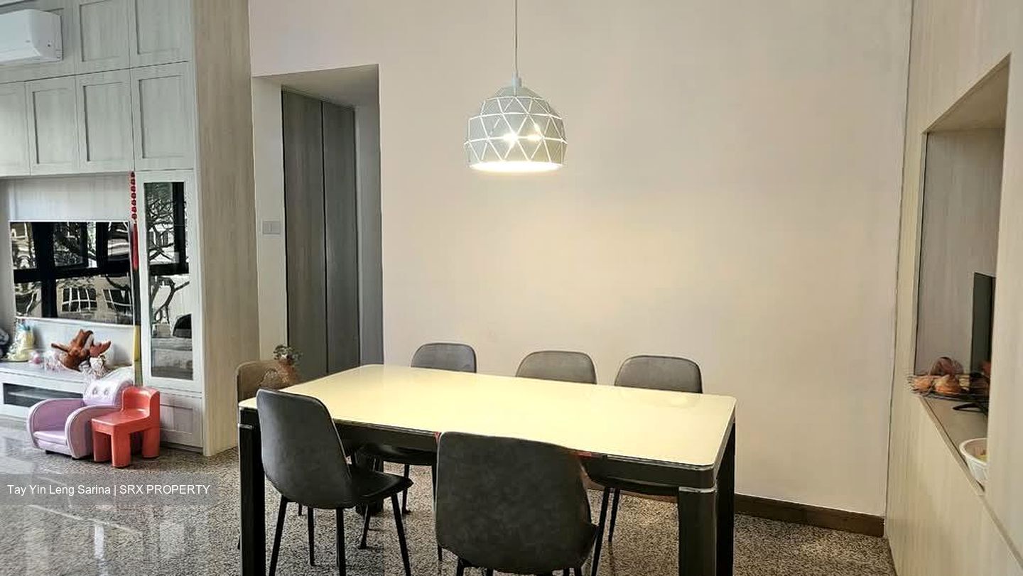 Seasons Park (D26), Condominium #557273491